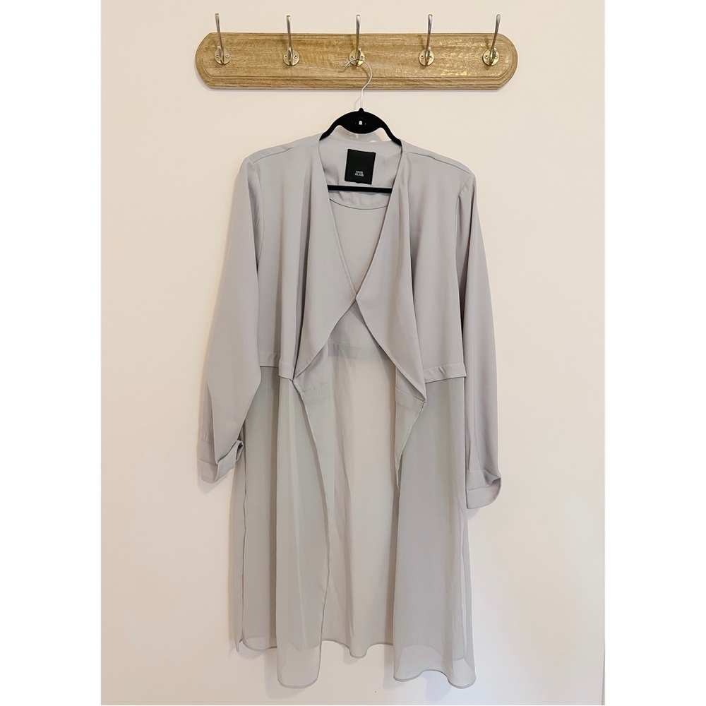 NWOT River Island lightweight trench/robe, dove grey size L-XL